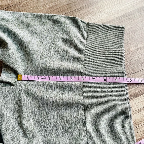 PINK Victoria’s Secret Seamless Green Heather Athletic Leggings Small - Picture 6 of 8